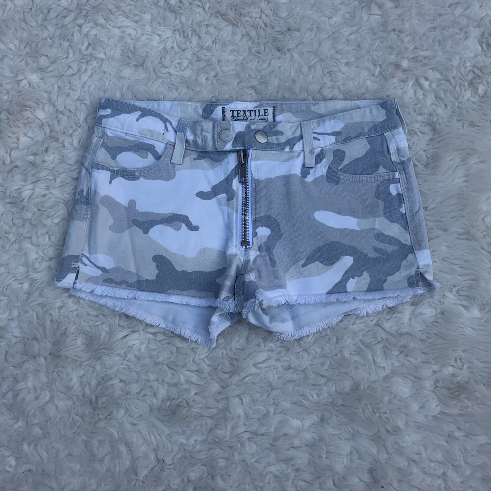TEXTILE Elizabeth and James Cooper Camo Shorts